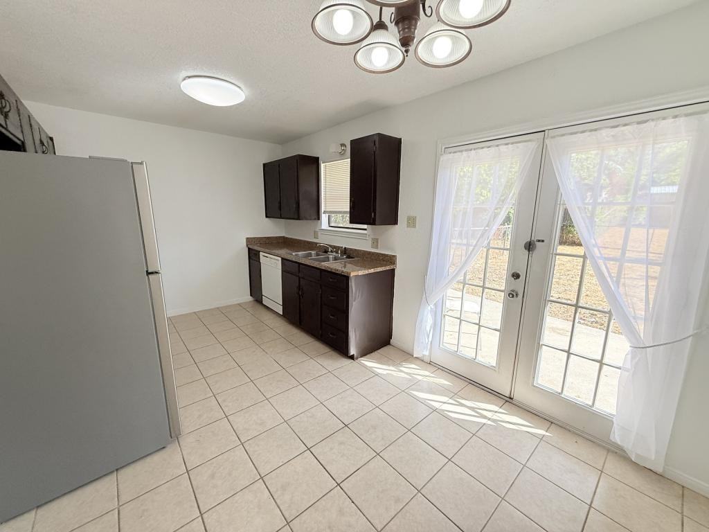 206 Jason Dr - Photo 7 of 26