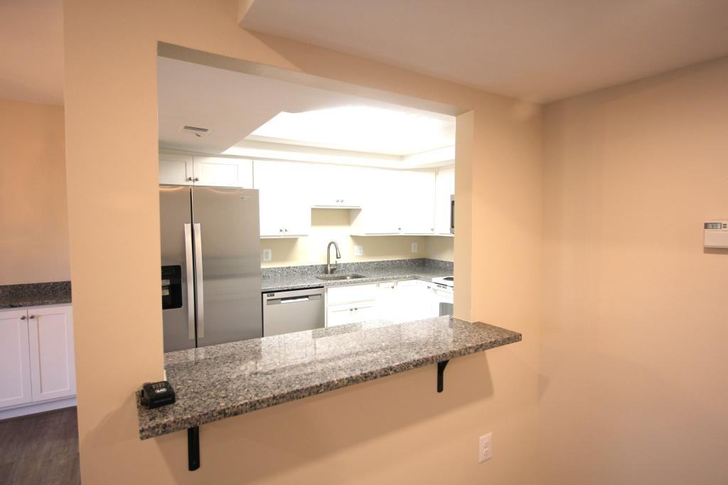 48 Monarch Dr - Photo 5 of 31