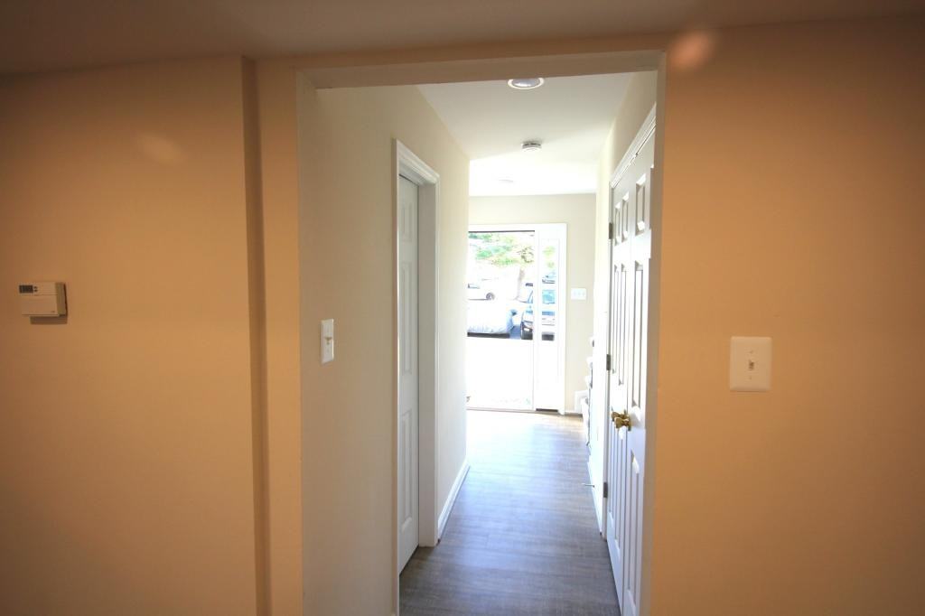 48 Monarch Dr - Photo 6 of 31