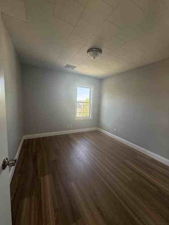 167 Mulberry St - Photo 4 of 7