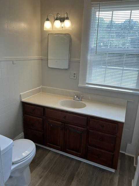 183 Ryan St - Photo 5 of 8