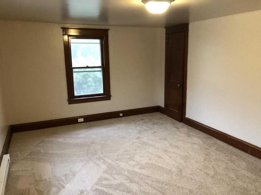 220E E Wyomissing Ave - Photo 5 of 17