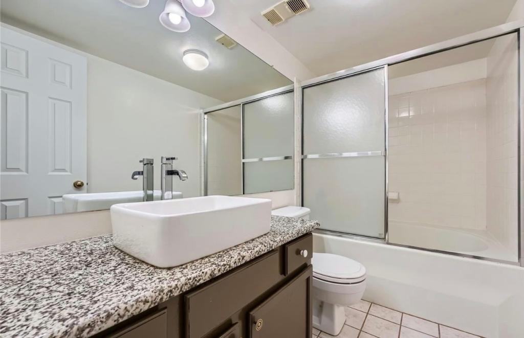 6702 S Ivy Way - Photo 5 of 8
