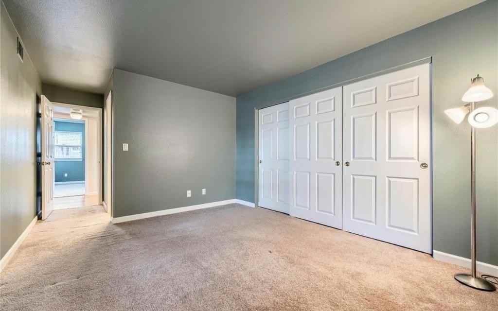 6702 S Ivy Way - Photo 6 of 8