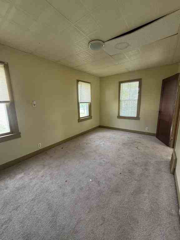 3201 Clairmont St - Photo 5 of 10
