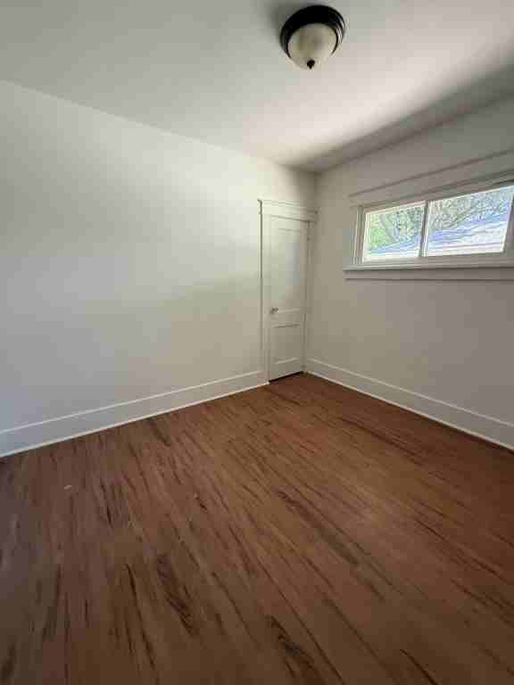 2225 Hoff St - Photo 2 of 11