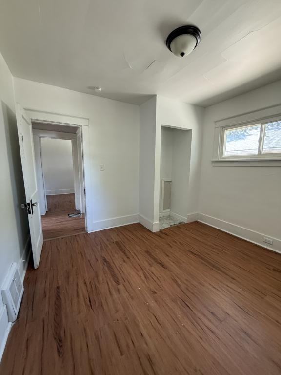 2225 Hoff St - Photo 5 of 11