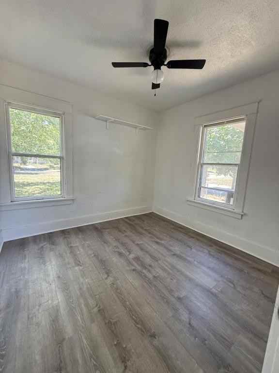 940 Stocker Ave - Photo 3 of 11