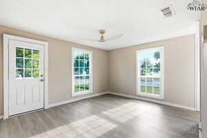 featured image of 1000 E Crafton St