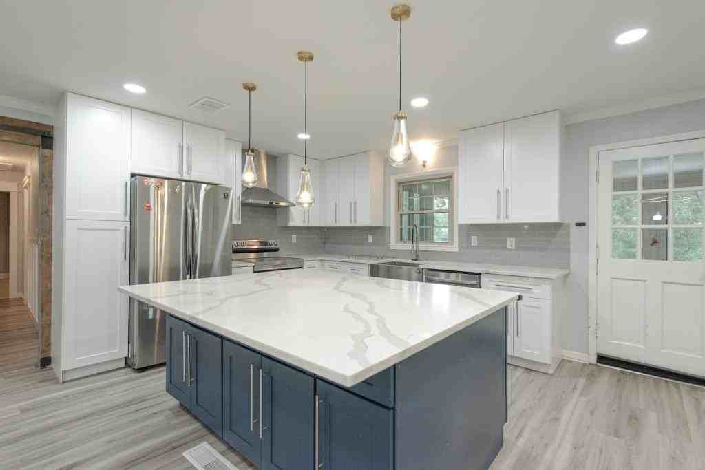 2702 Davenport Rd - Photo 6 of 30