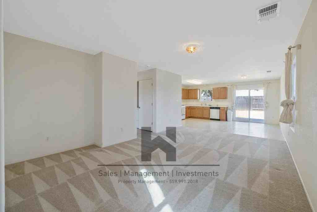 2244 Country View Ave - Photo 5 of 30