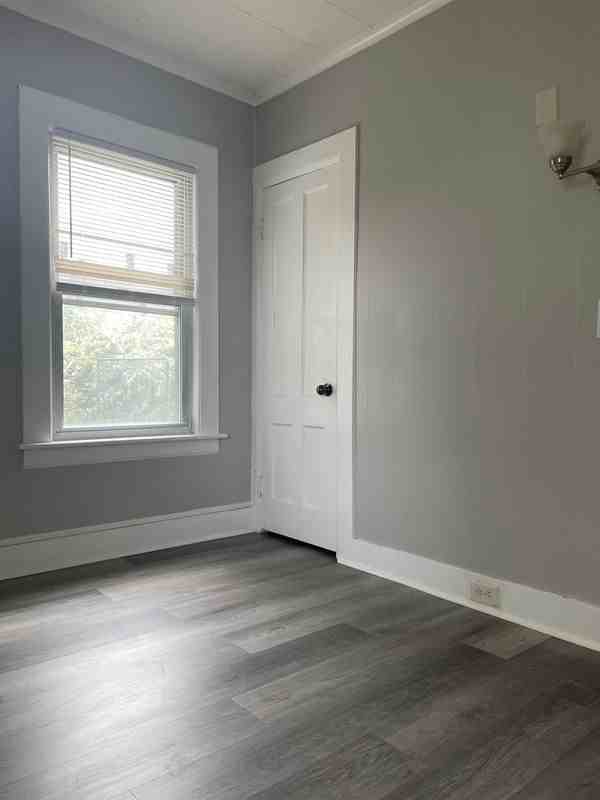 86 West St - Photo 2 of 6