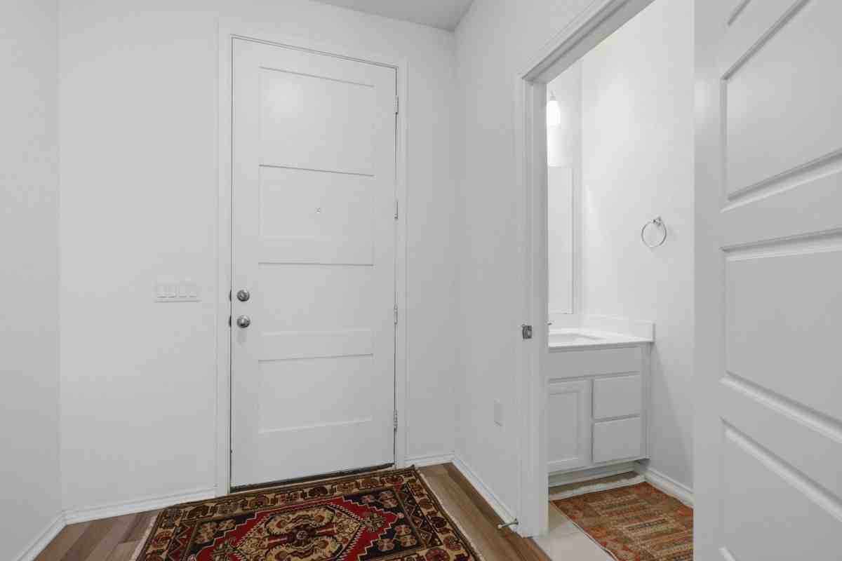4605 Colmar Dr - Photo 2 of 38