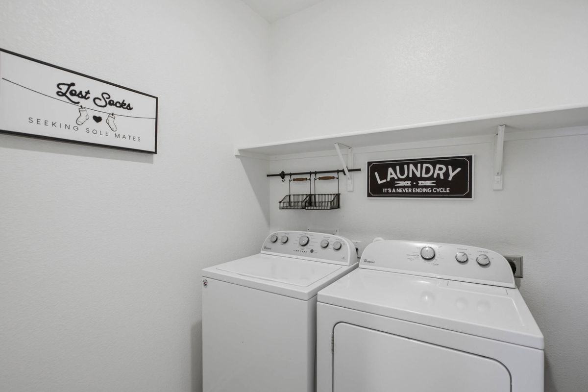 4605 Colmar Dr - Photo 3 of 38