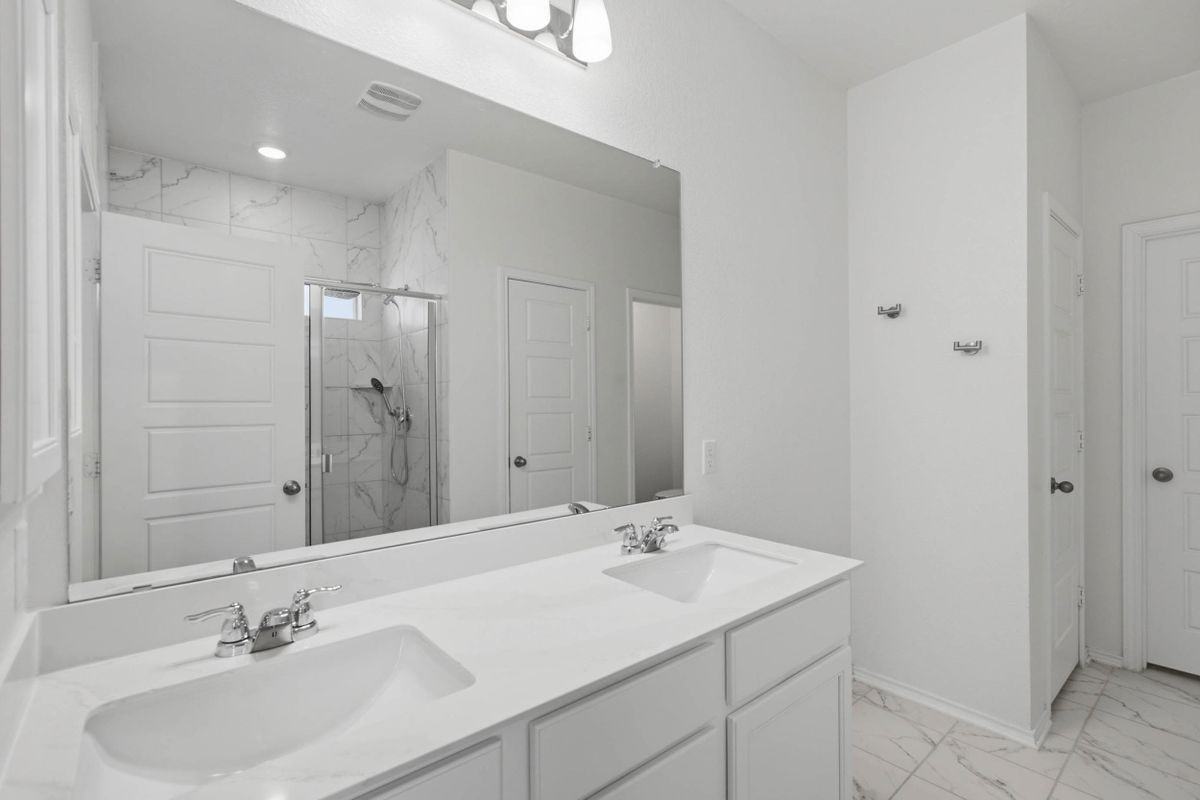 4605 Colmar Dr - Photo 4 of 38