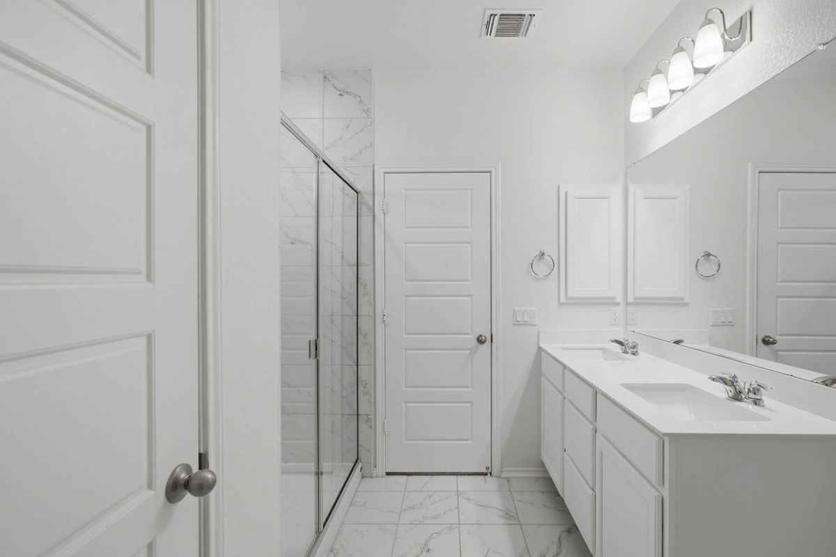 4605 Colmar Dr - Photo 5 of 38