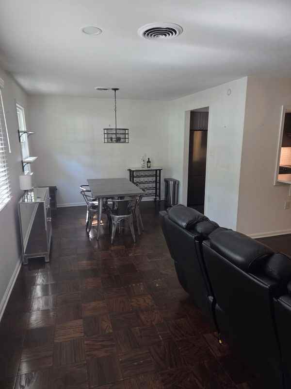 1707 Yardley Cmns - Photo 2 of 18