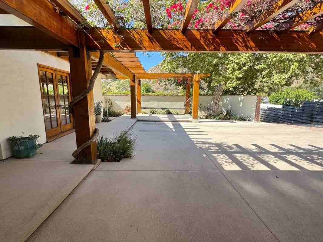 5942 Paseo Canyon Dr - Photo 5 of 43