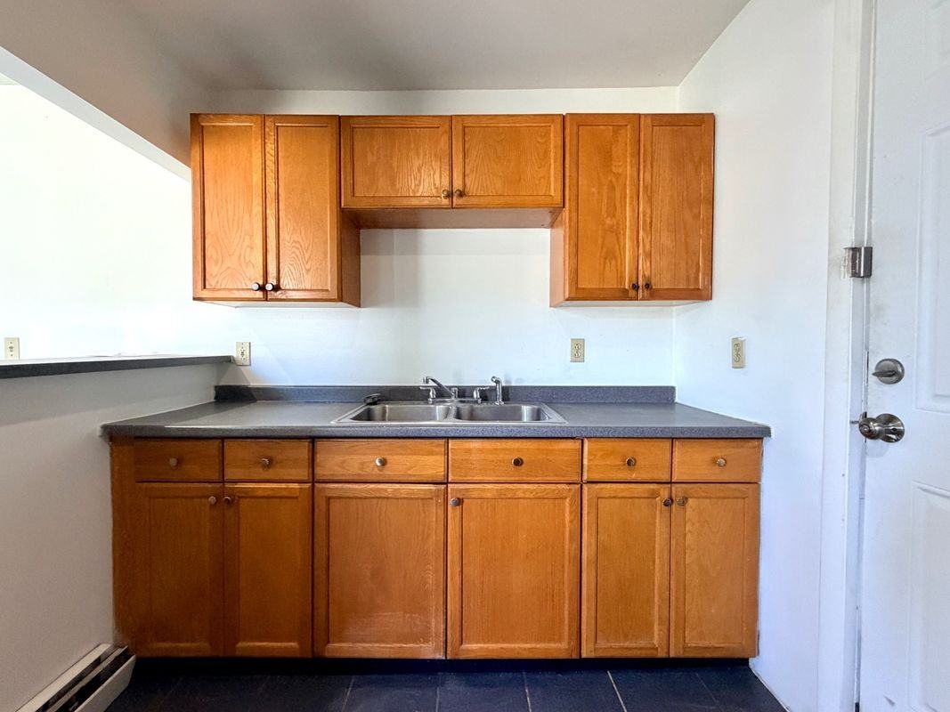 13 Jefferson Ave ##4 - Photo 7 of 22