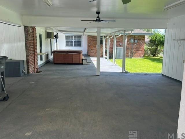 9422 Windward Rd - Photo 2 of 4