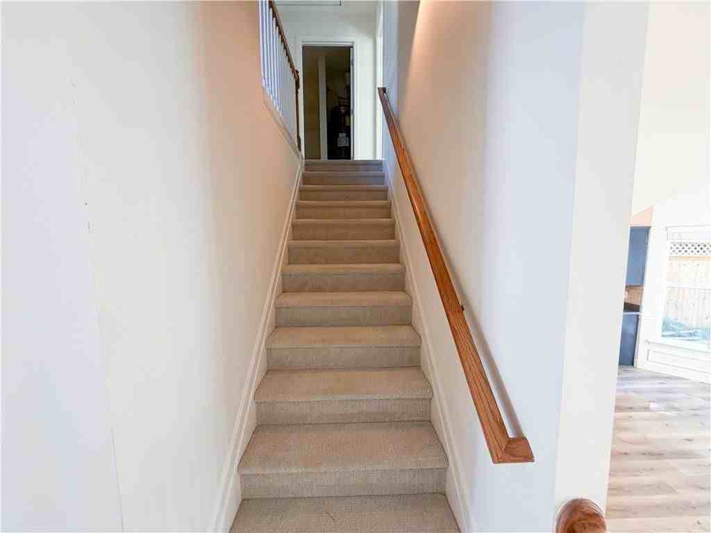 216 Parc View Ln - Photo 7 of 17
