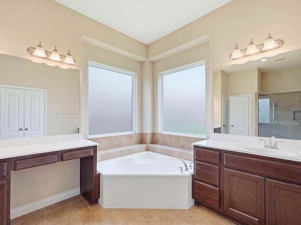 24914 Ginger Ranch Dr - Photo 7 of 9