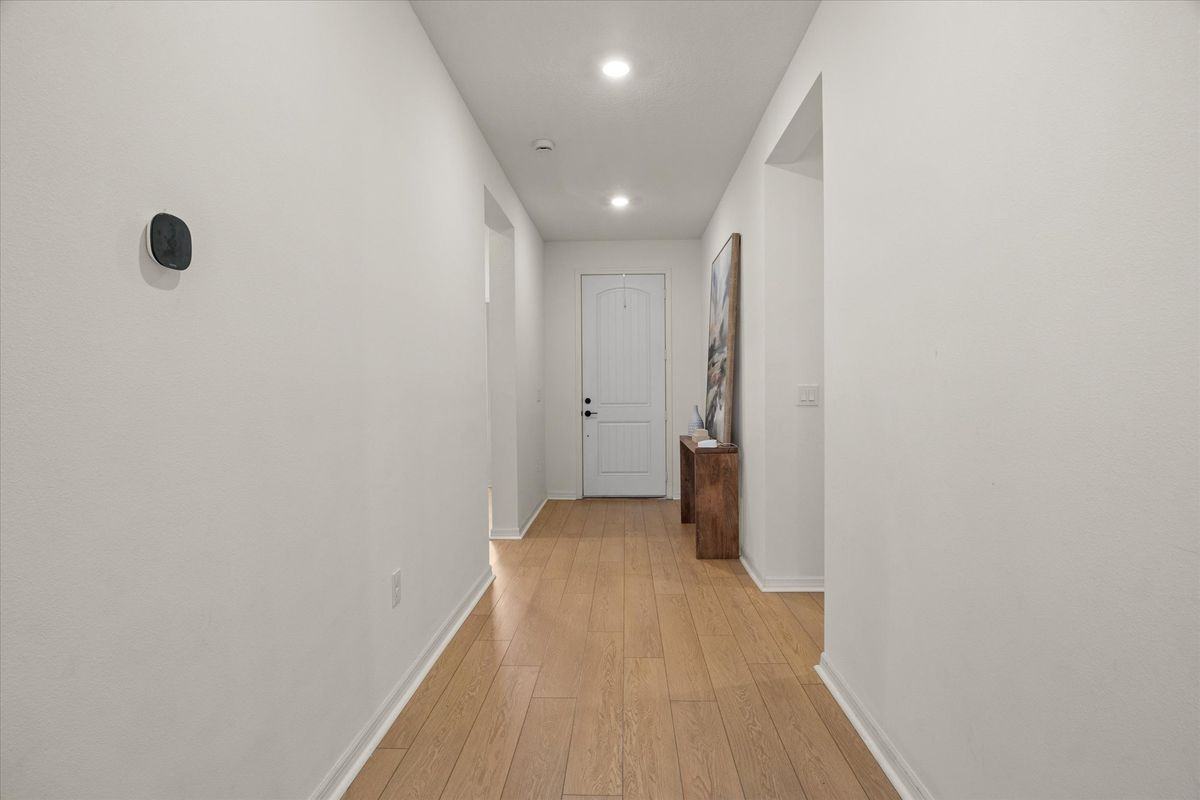 625 Overpool Ave - Photo 3 of 28