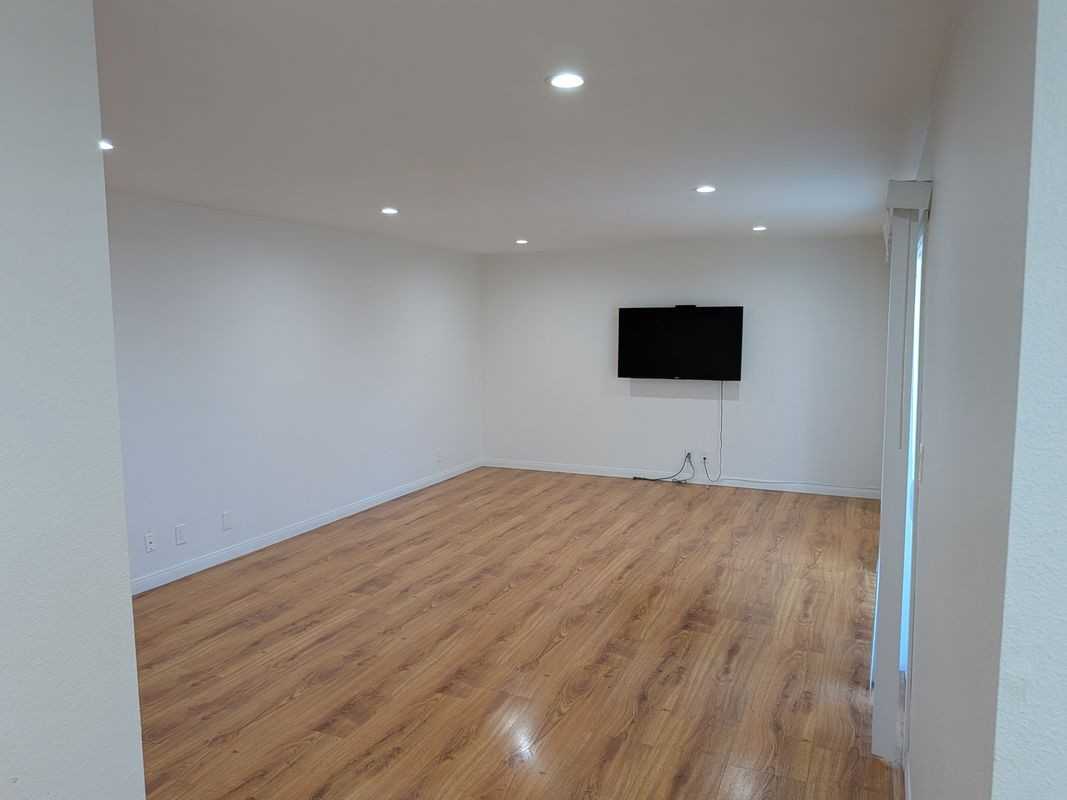 15214 S Raymond Ave ##105 - Photo 3 of 7