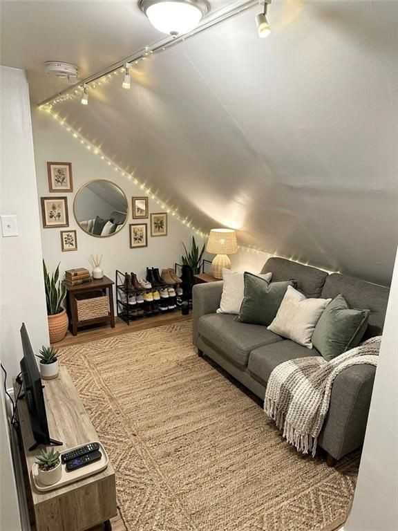 15 Monticello St ##A - Photo 4 of 8