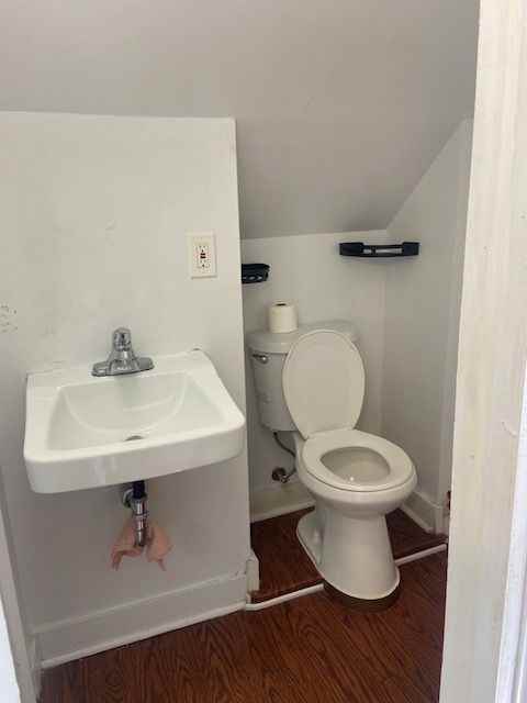 27 Benham St ##2 - Photo 4 of 11