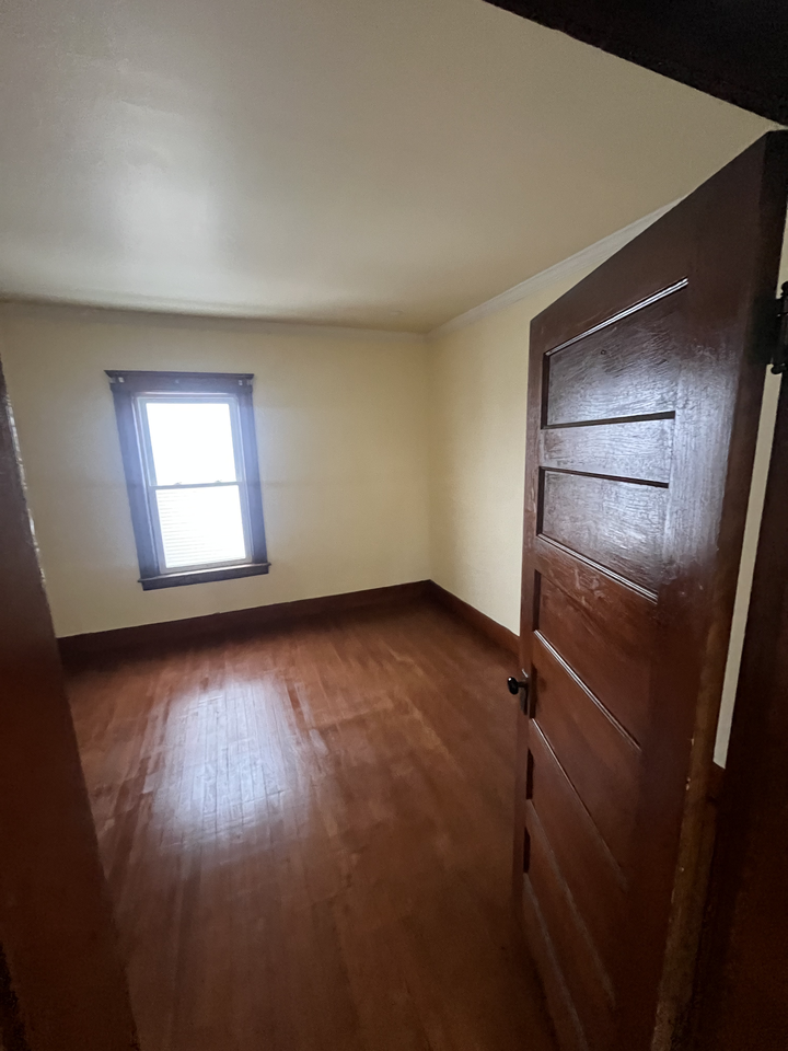 77 Sterling St #1 - Photo 3 of 25