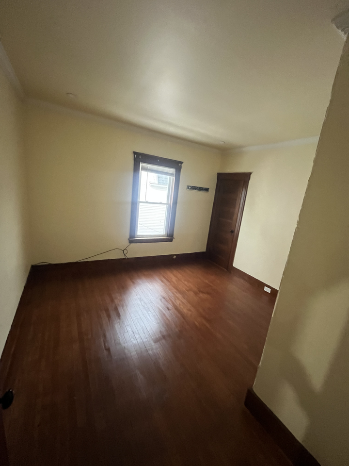 77 Sterling St #1 - Photo 5 of 25