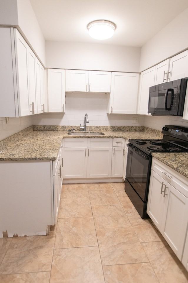 5372 4th St N #207 - Photo 3 of 21