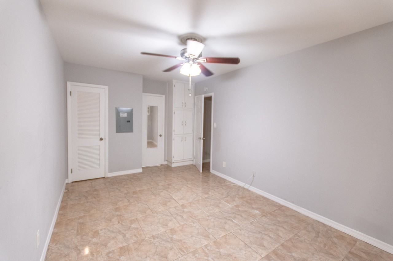5372 4th St N #207 - Photo 6 of 21