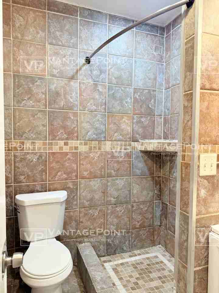 707 Doty St - Photo 6 of 16