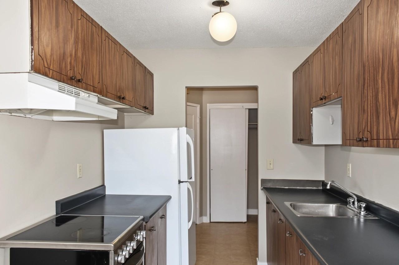 Froom Apartments - Photo 5 of 15