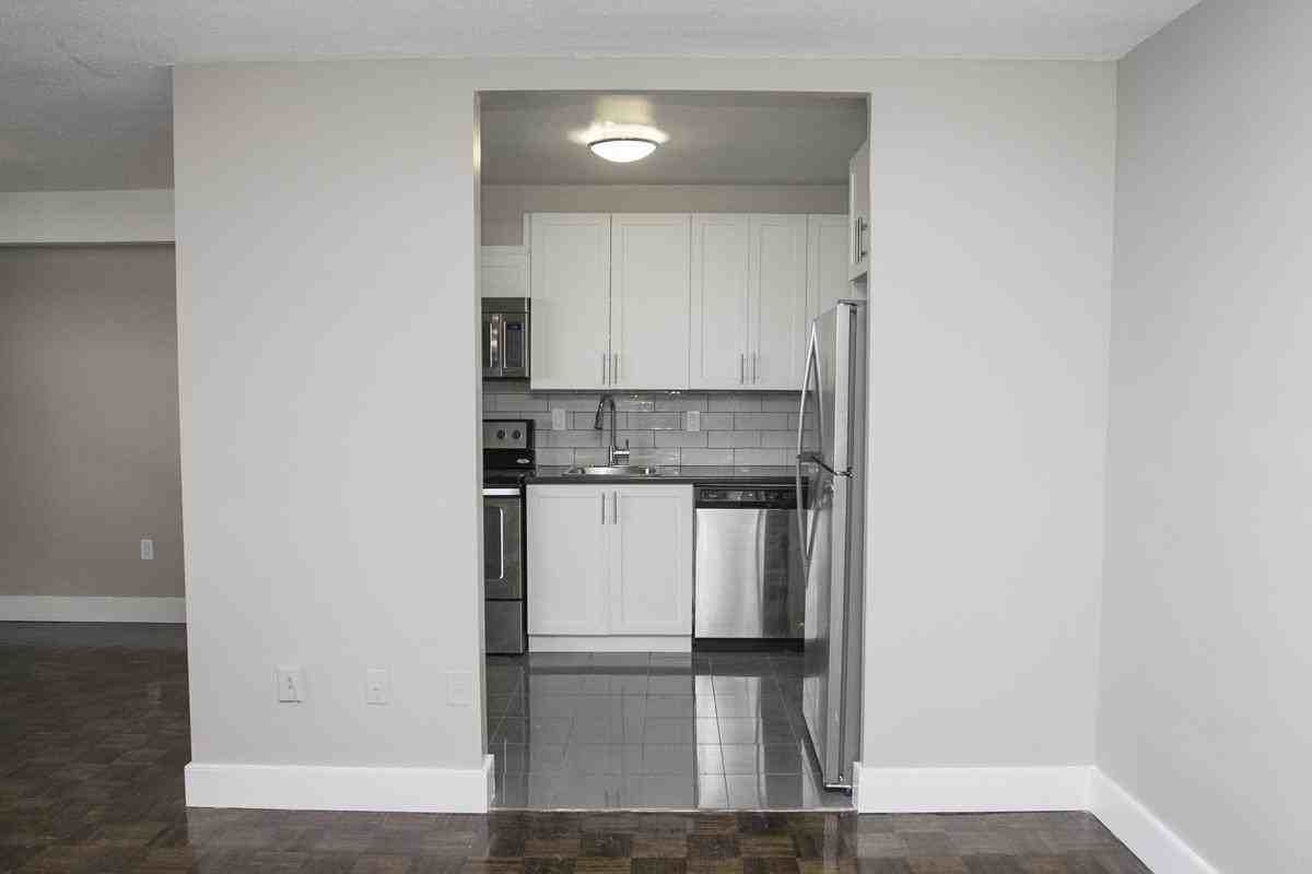 2185 Sheridan Park Dr - Photo 6 of 50