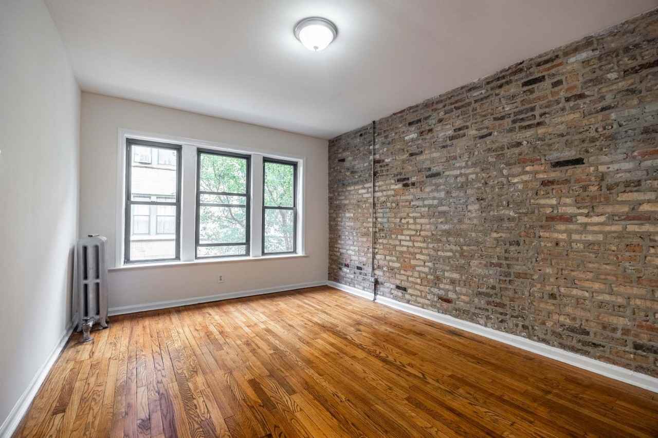 2332 N Spaulding Ave #1A - Photo 2 of 13