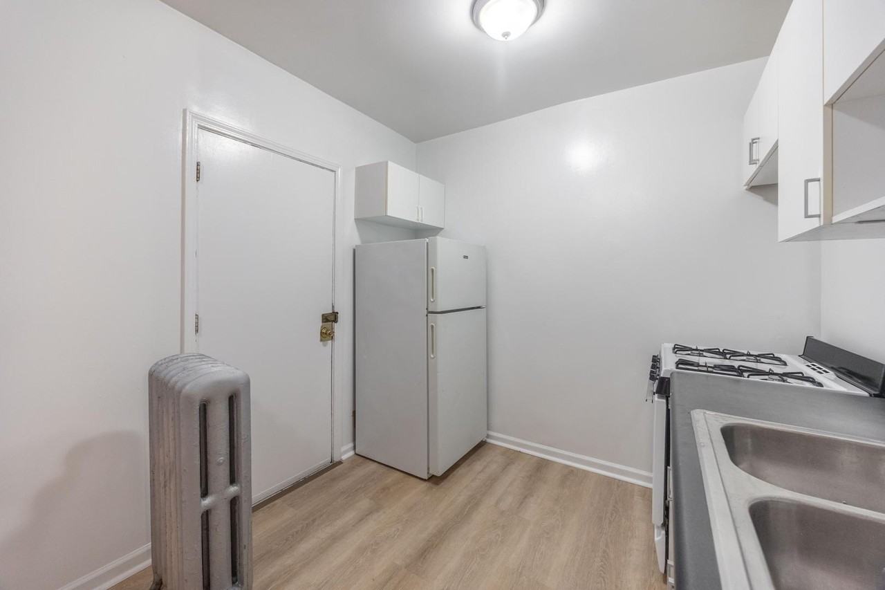 2332 N Spaulding Ave #1A - Photo 5 of 13