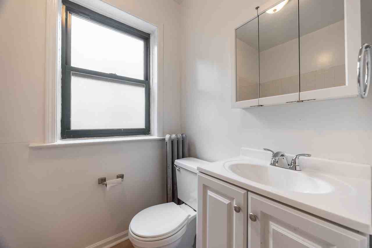 2332 N Spaulding Ave #1A - Photo 6 of 13