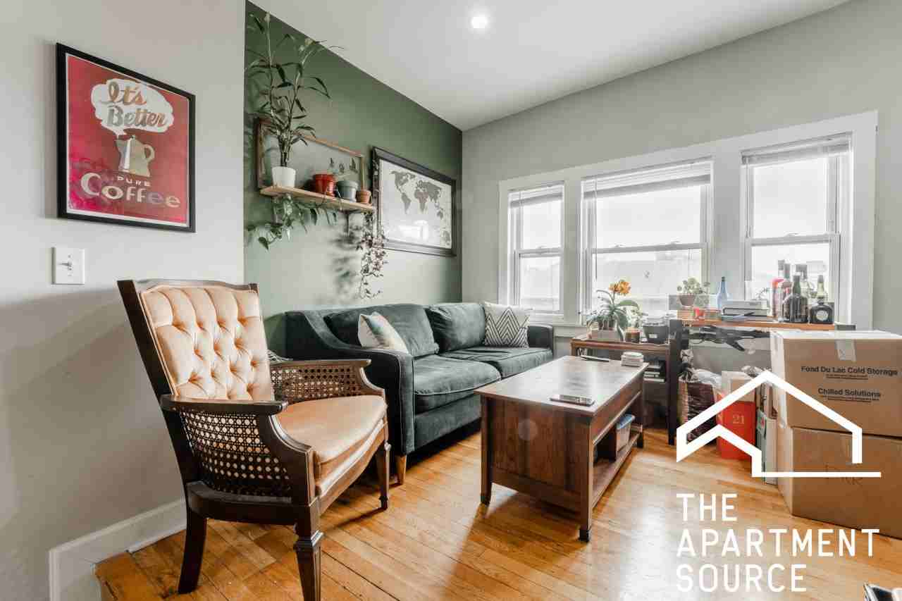 3216 W Augusta Blvd #2 - Photo 6 of 17