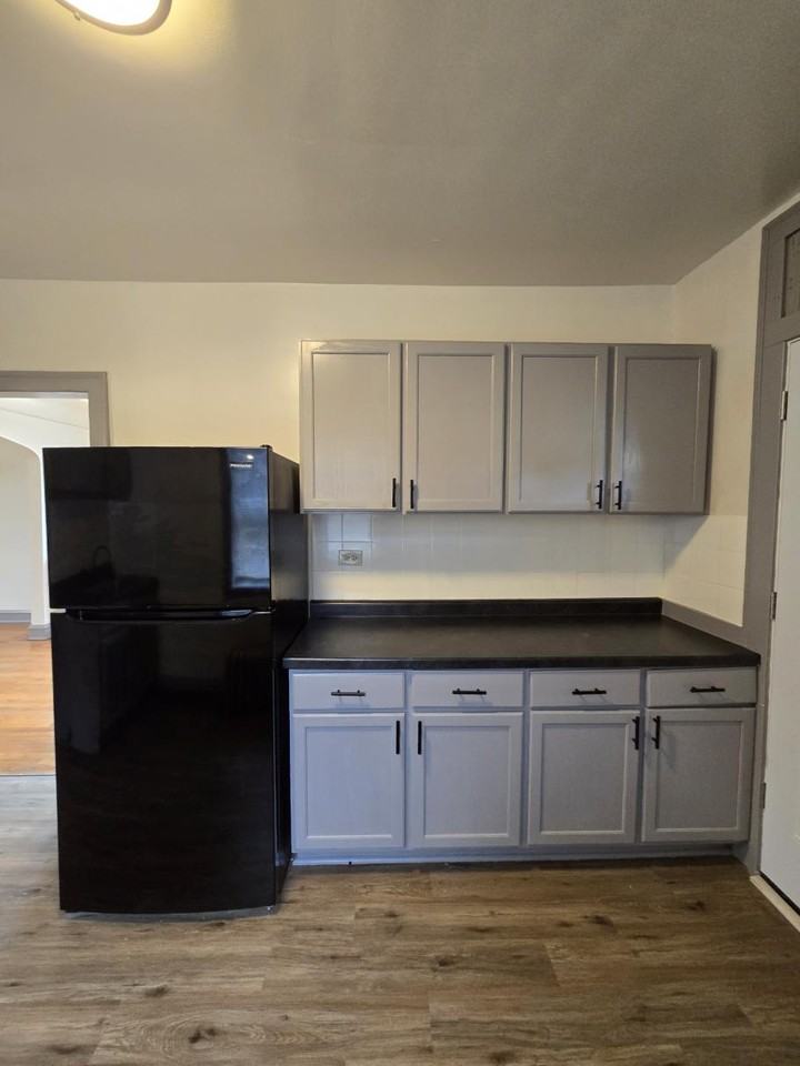838 N Massasoit Ave #3A - Photo 7 of 13