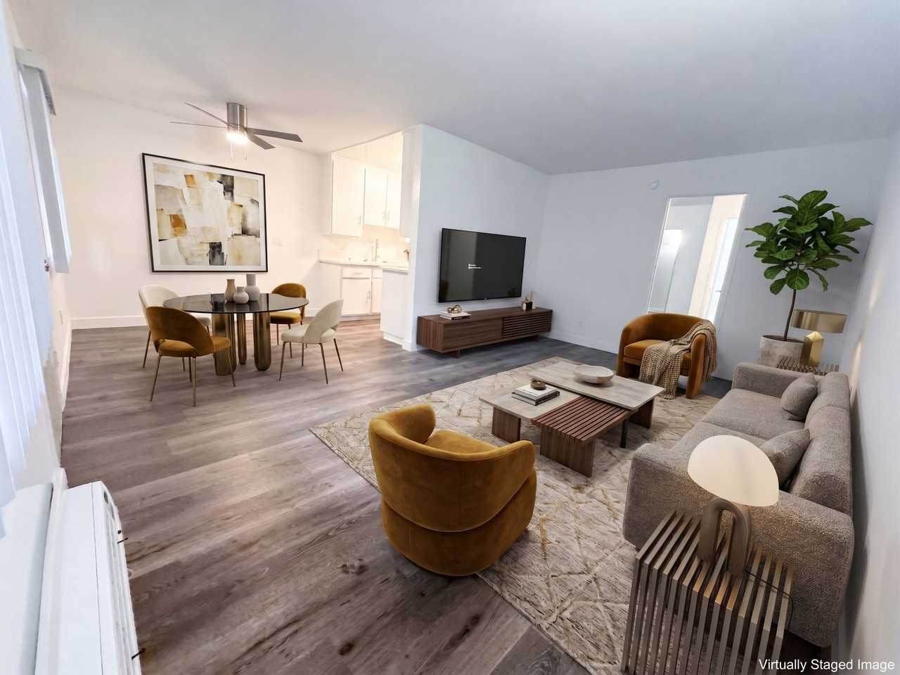 Green Court Apartments - Photo 2 of 30
