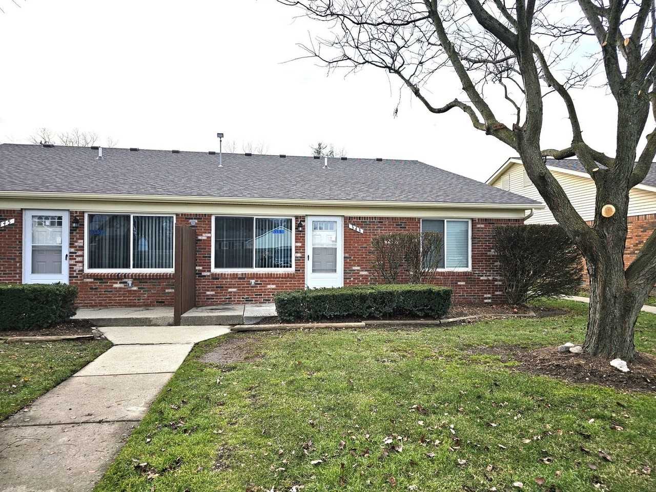 347 Spring St - Photo 2 of 19