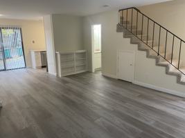 featured image of 435 Henderson St #4
