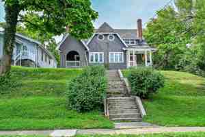featured image of 639 Probasco St