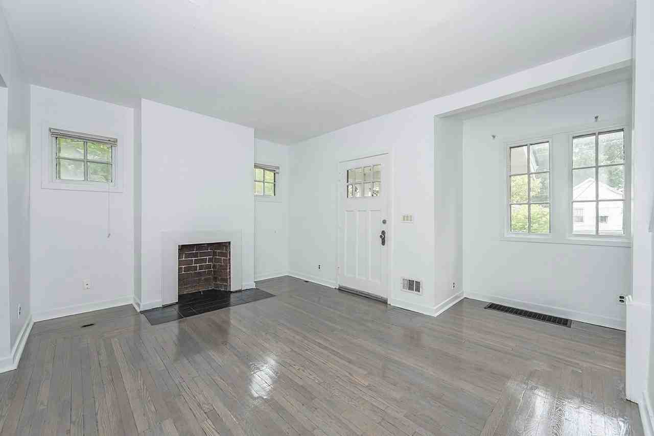 639 Probasco St - Photo 3 of 24