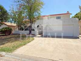 featured image of 1529 E Edgewater Dr
