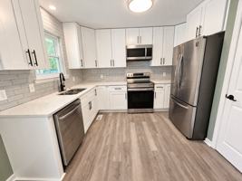 featured image of 492 Foster Dr