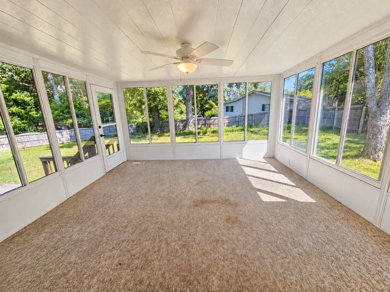 492 Foster Dr - Photo 5 of 20